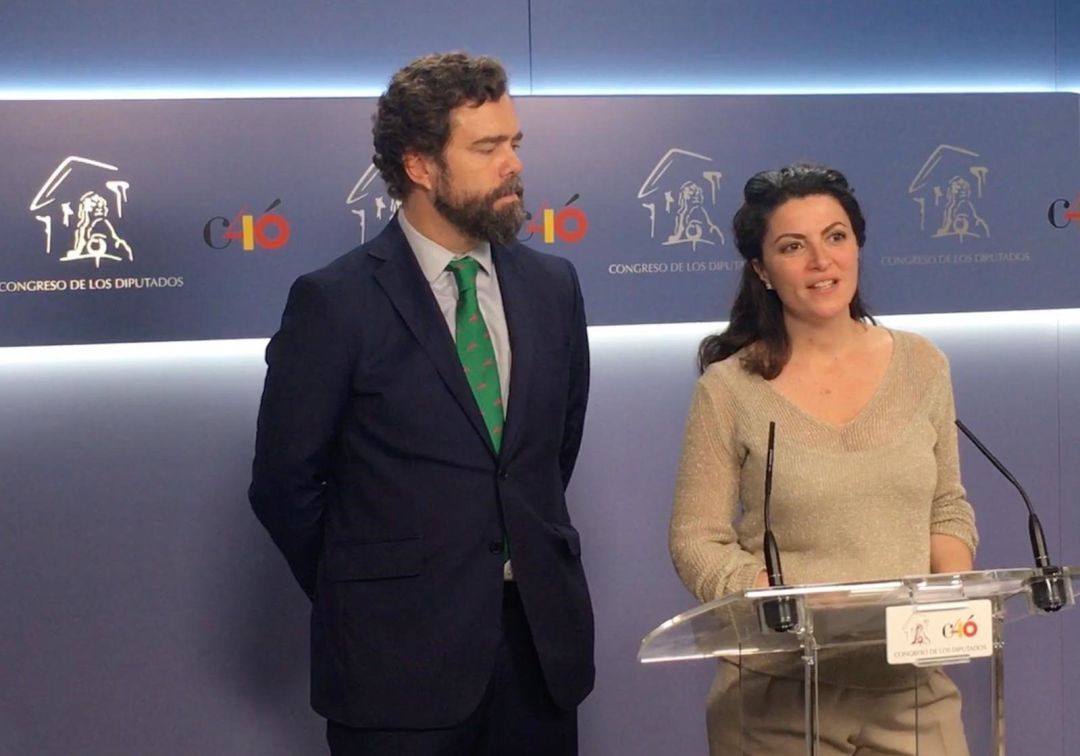 Vox hace público su pacto secreto con el PP: sí incluía concejalías de gobierno