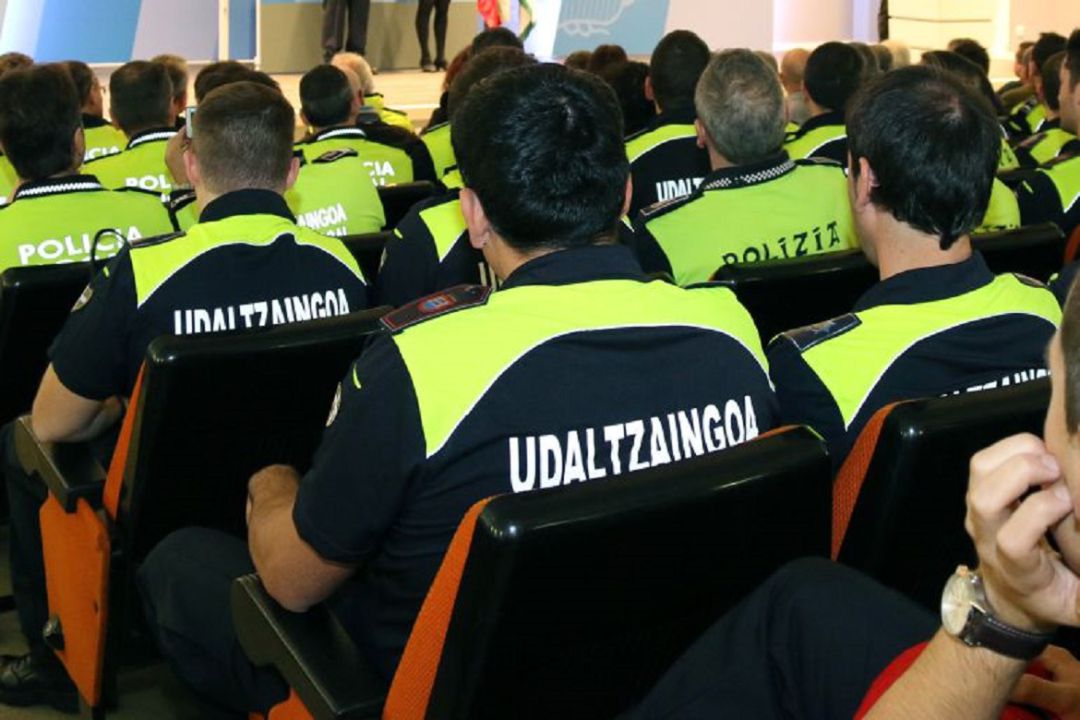 El Tribunal Supremo ratifica que los policías locales no pueden ser interinos El Tribunal Supremo ratifica que los policías locales no pueden ser interinos
