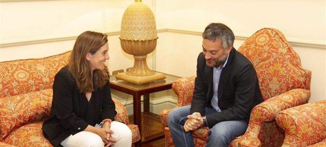 Inés Rey junto a Xulio Ferreiro en el Concello de A Coruña Inés Rey junto a Xulio Ferreiro en el Concello de A Coruña