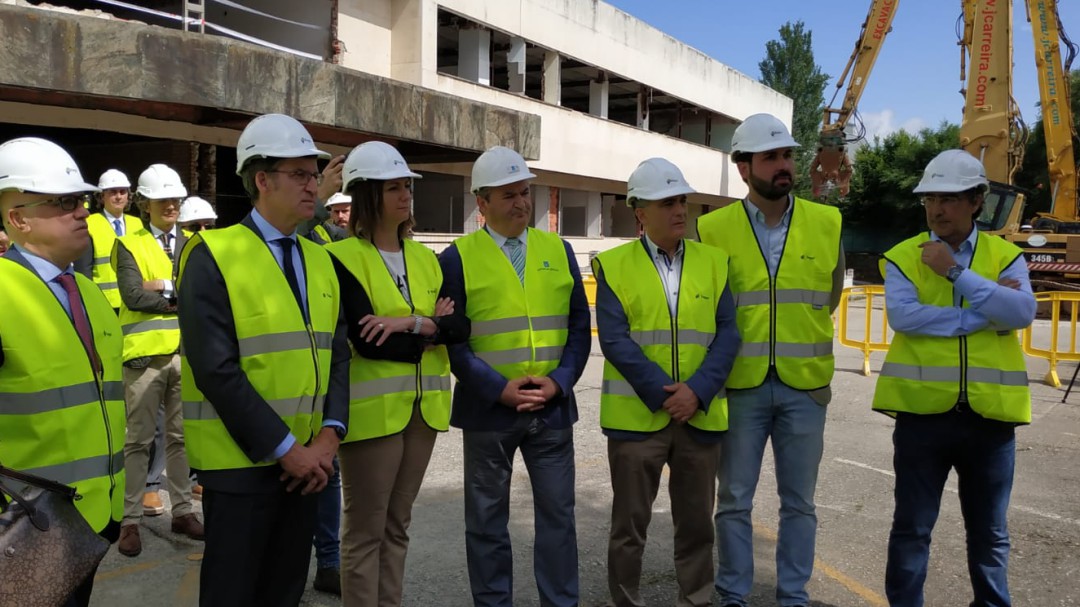 Comienza la demolición del viejo hospital de Lugo, obras que se extenderán hasta octubre