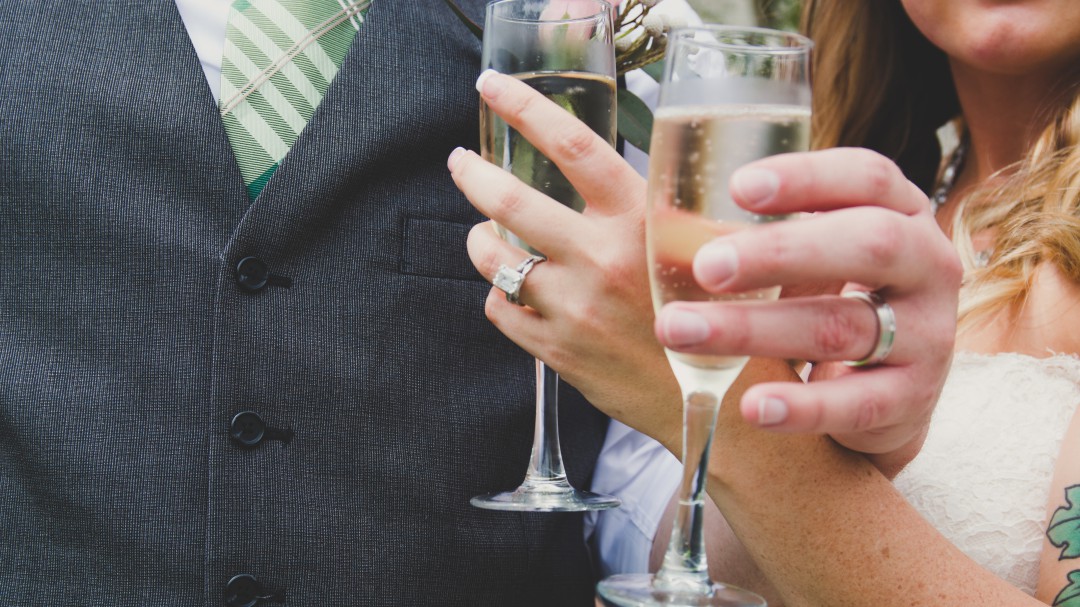 "En una boda debemos dar el precio del menú y un 50% más"