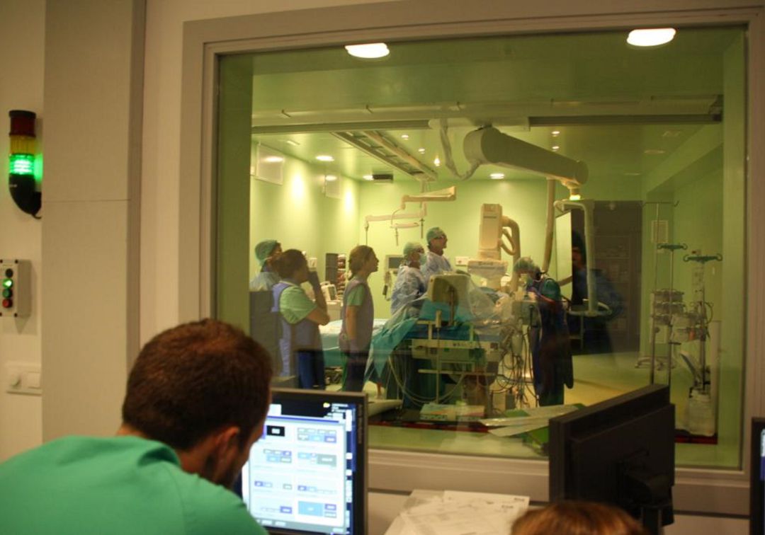 Comienza a funcionar la nueva sala de Hemodinámica y Radiología Intervencionista del Virgen de la Luz