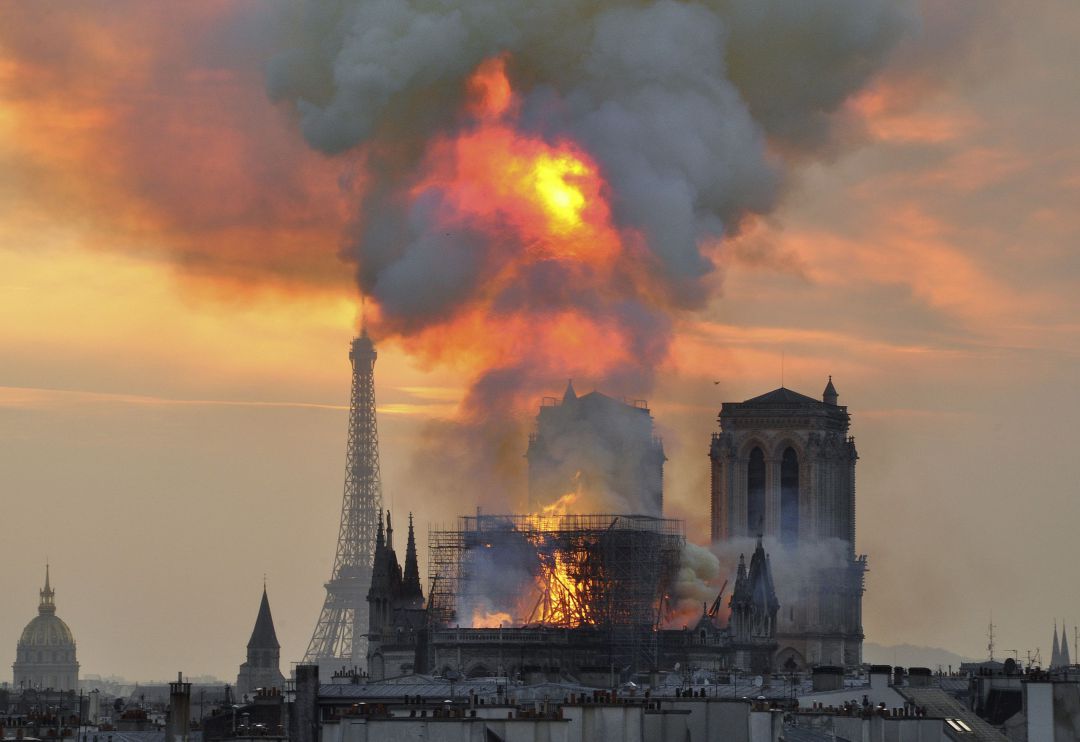 El incendio de la catedral de Notre Dame El incendio de la catedral de Notre Dame