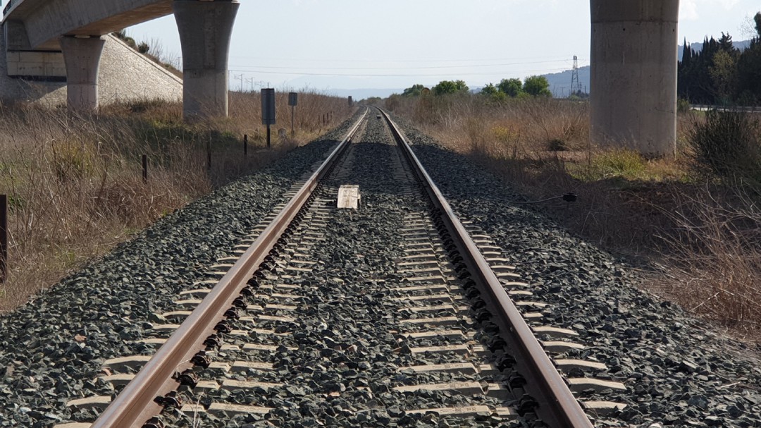 El tren convencional no volverá a corto plazo a la línea Granada-Bobadilla