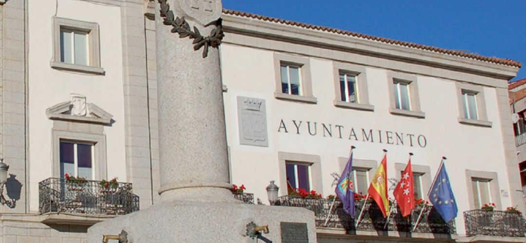 Fachada del ayuntamiento de Colmenar Viejo Fachada del ayuntamiento de Colmenar Viejo