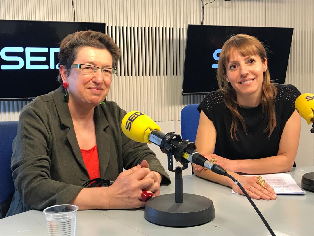La escritora Laura Freixas junto a Macarena Berlín La escritora Laura Freixas junto a Macarena Berlín