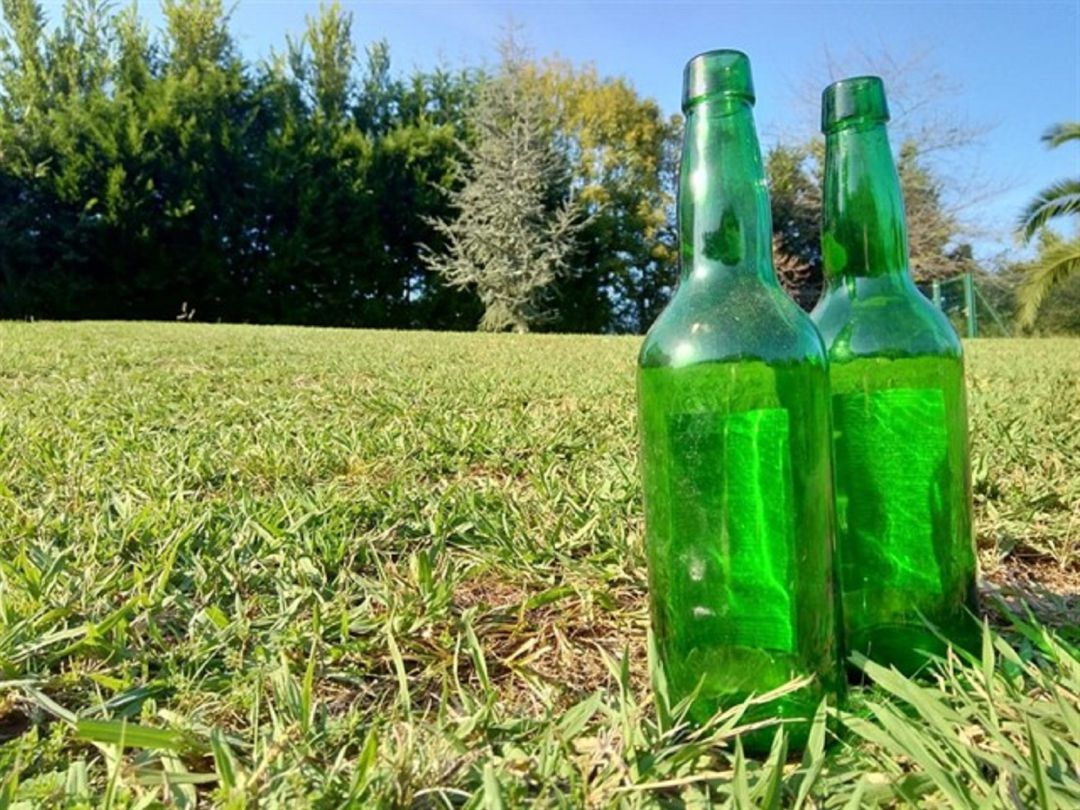 Algunos consumidores también se preguntan si algunas palos de sidra "merecen" los 2,90 euros. Algunos consumidores también se preguntan si algunas palos de sidra "merecen" los 2,90 euros.