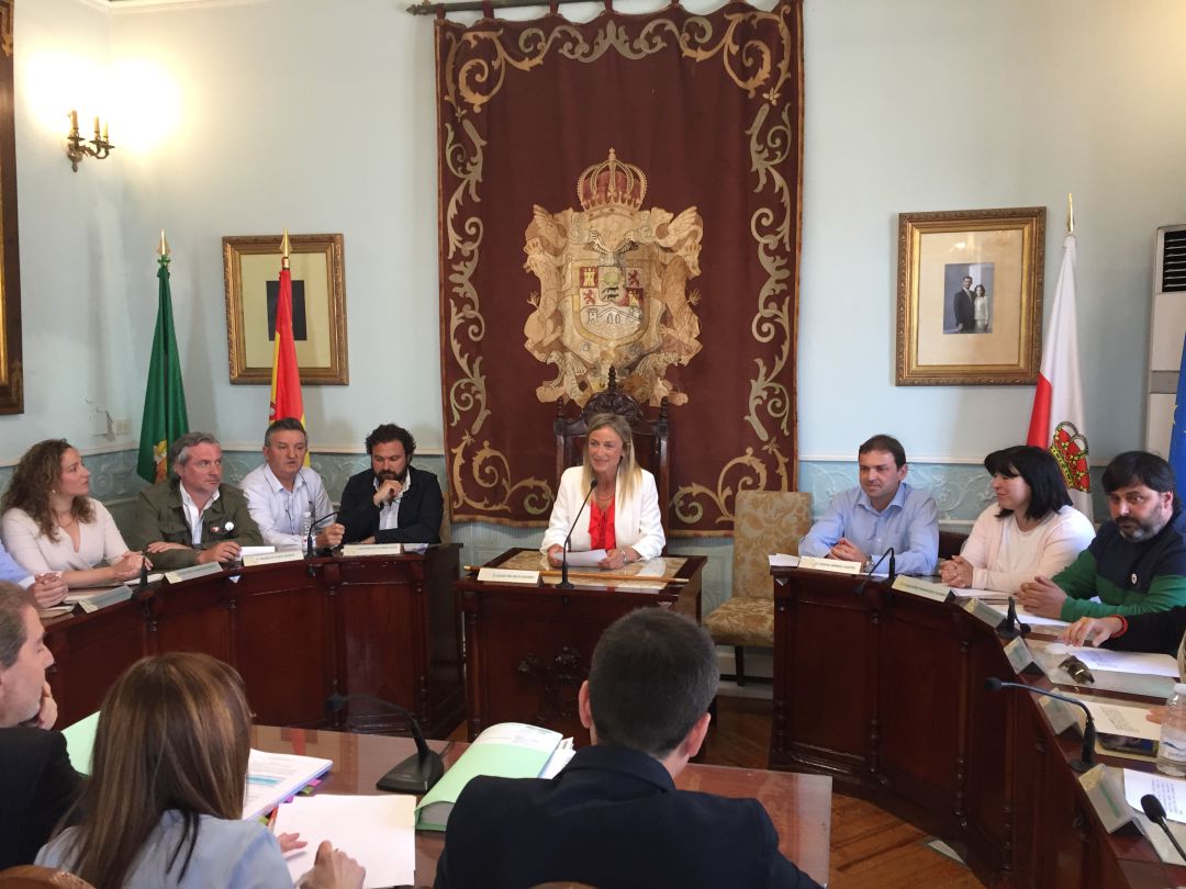 El pleno dará cuenta de la organización del equipo de gobierno. El pleno dará cuenta de la organización del equipo de gobierno.