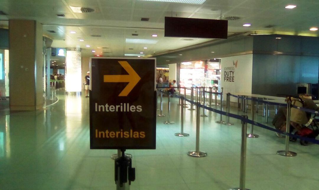 Pasajeros: Estudian la viabilidad de un filtro de seguridad en el Aeropuerto para los vuelos interinsulares Pasajeros: Estudian la viabilidad de un filtro de seguridad en el Aeropuerto para los vuelos interinsulares