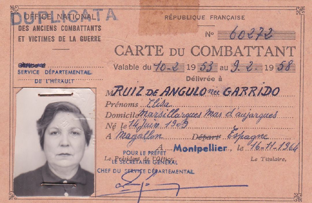 Carta de combatiente de Elisa Garrido, en los años en los que vivió en Francia Carta de combatiente de Elisa Garrido, en los años en los que vivió en Francia