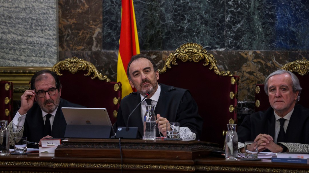 Piratas informáticos independentistas acceden al correo electrónico del juez que preside el tribunal del procés