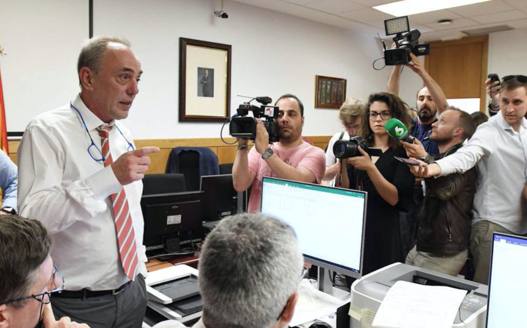 Vox recurre al Constitucional el recuento de León pero no alterará el calendario Vox recurre al Constitucional el recuento de León pero no alterará el calendario