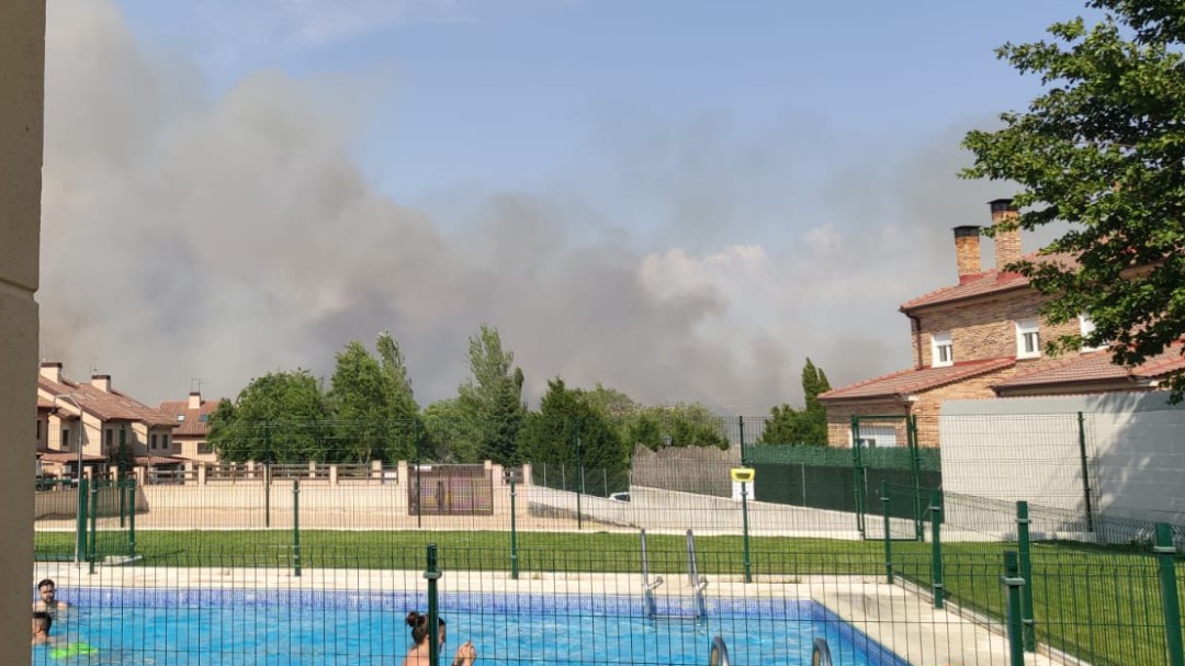 Un incendio sobresalta Encinillas