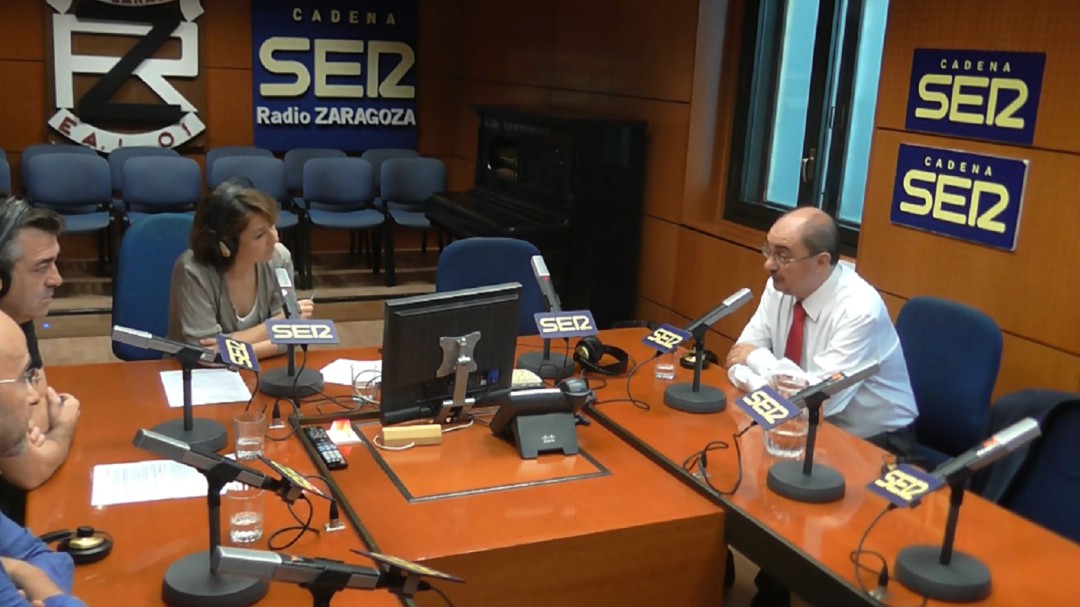 Javier Lambán: "Podemos nos está exigiendo puestos y cargos. No procede"