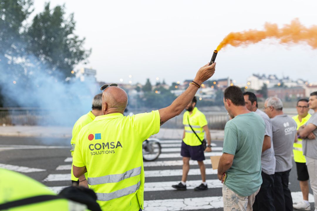 Los trabajadores de COMSA se han manifestado ante las puertas de NISSAN Ávila Los trabajadores de COMSA se han manifestado ante las puertas de NISSAN Ávila