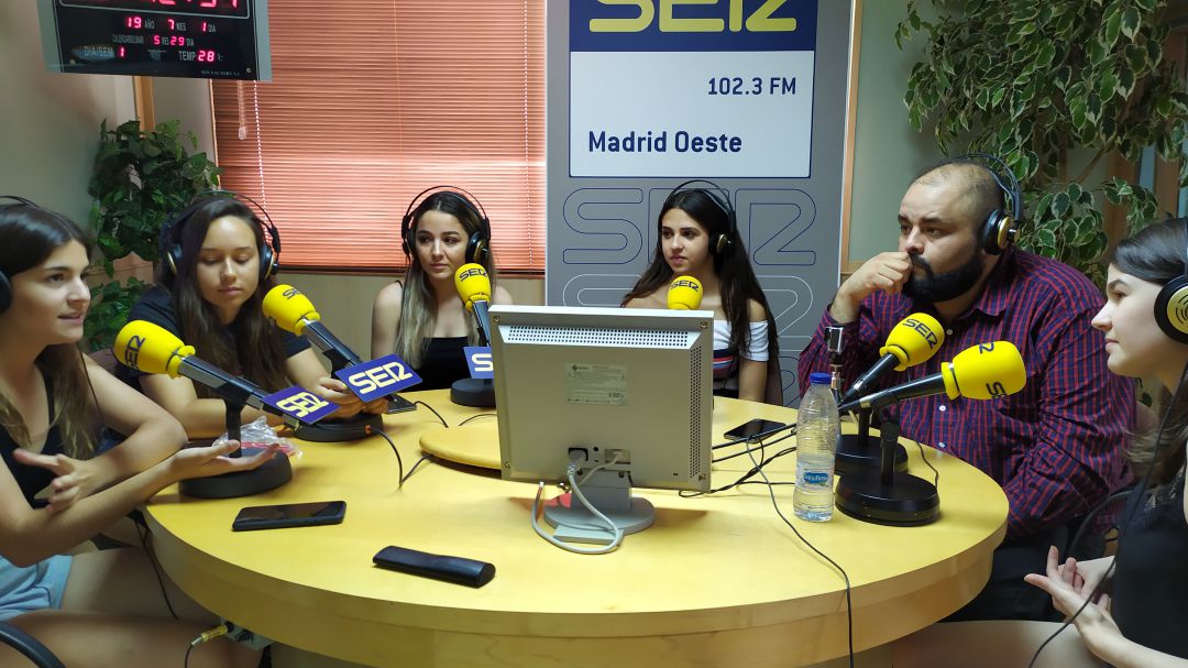 Entrevista con las alumnas del IES Velázquez finalistas del Technovatio Challenge en San Francisco: Alumnas del IES Velázquez finalistas del Technovation Challenge en San Francisco Entrevista con las alumnas del IES Velázquez finalistas del Technovatio Challenge en San Francisco: Alumnas del IES Velázquez finalistas del Technovation Challenge en San Francisco