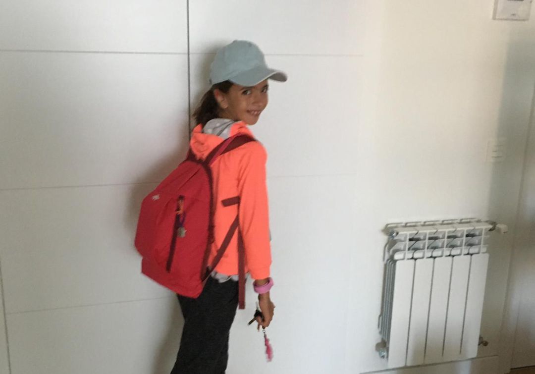 Inés, la niña discapacitada expulsada de un campamento Inés, la niña discapacitada expulsada de un campamento