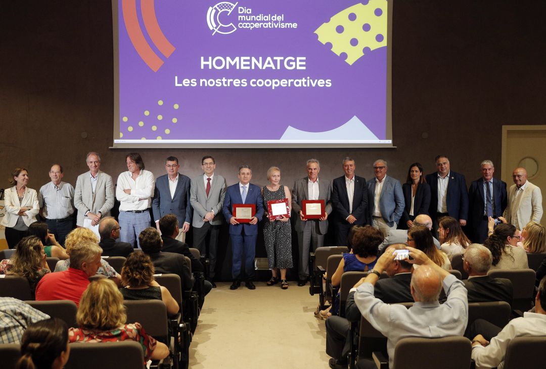 La unión hace la fuerza: el cooperativismo como forma de emprender La unión hace la fuerza: el cooperativismo como forma de emprender