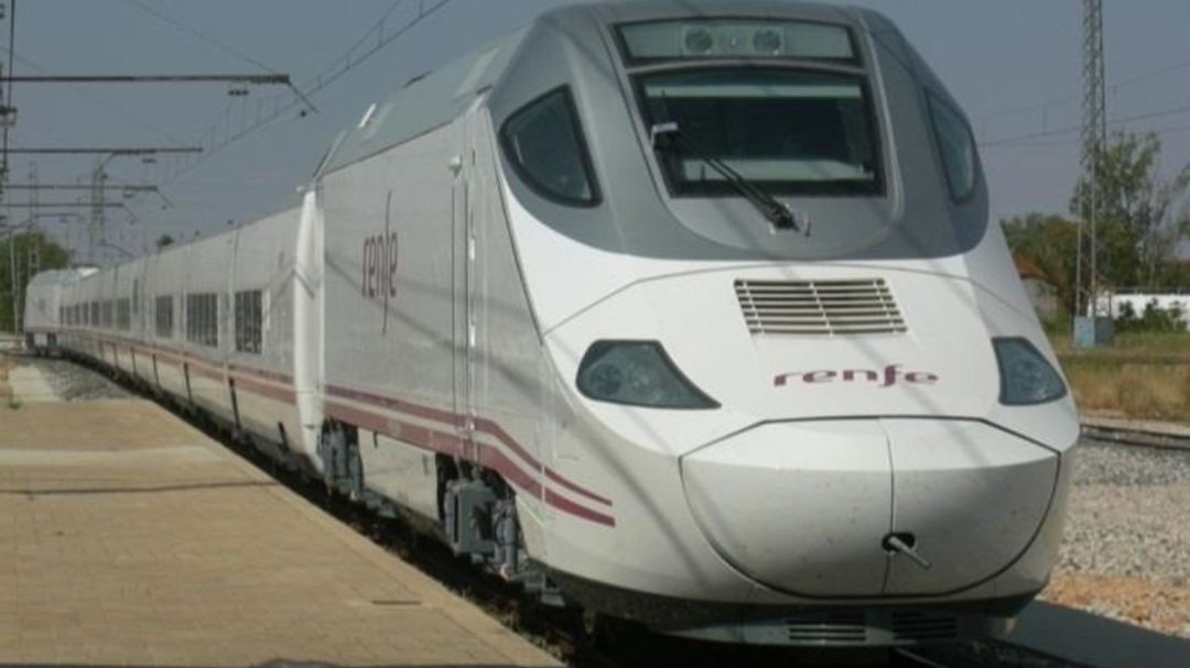 Nuevo retraso del Talgo Madrid- Almería por una avería. Nuevo retraso del Talgo Madrid- Almería por una avería.