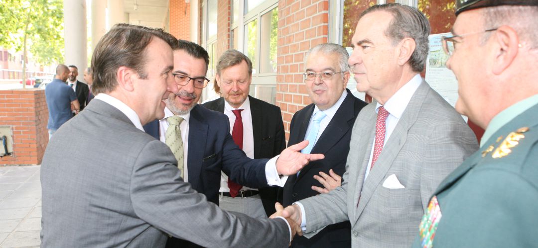 El regidor tricantino ha destacado la estrecha colaboración del municipio con la Universidad El regidor tricantino ha destacado la estrecha colaboración del municipio con la Universidad