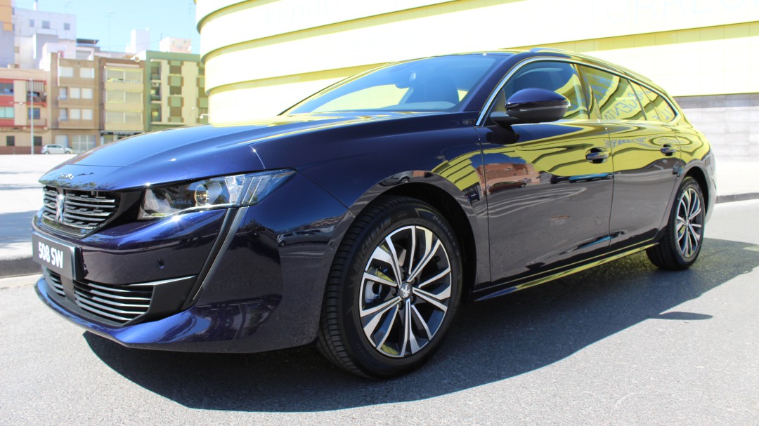 Nuevo Peugeot 508 SW: el break radical