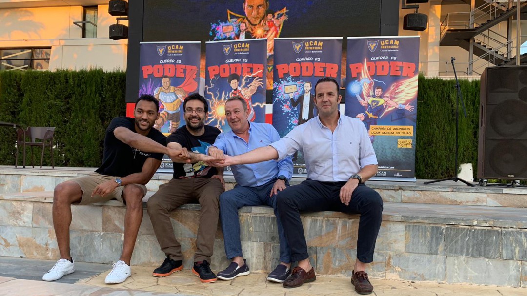 Salva Espín ilustra la campaña de abonos del UCAM Murcia CB