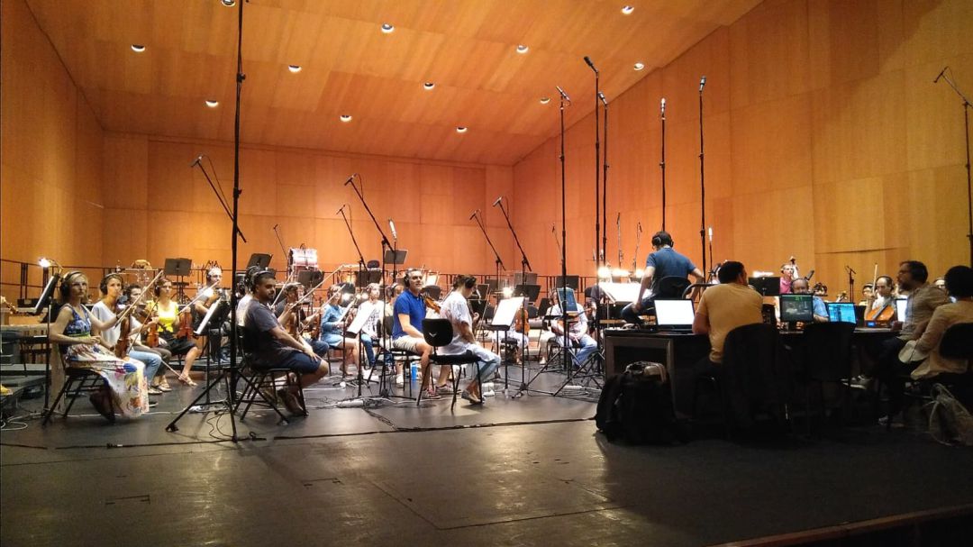 La Orquesta Sinfónica de Navarra graba la banda sonora de 'Legado en los huesos' en el Baluarte La Orquesta Sinfónica de Navarra graba la banda sonora de 'Legado en los huesos' en el Baluarte