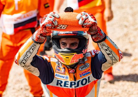 Marc Márquez homenajea a Dani Pedrosa tras la carrera de Sachsenring Marc Márquez homenajea a Dani Pedrosa tras la carrera de Sachsenring