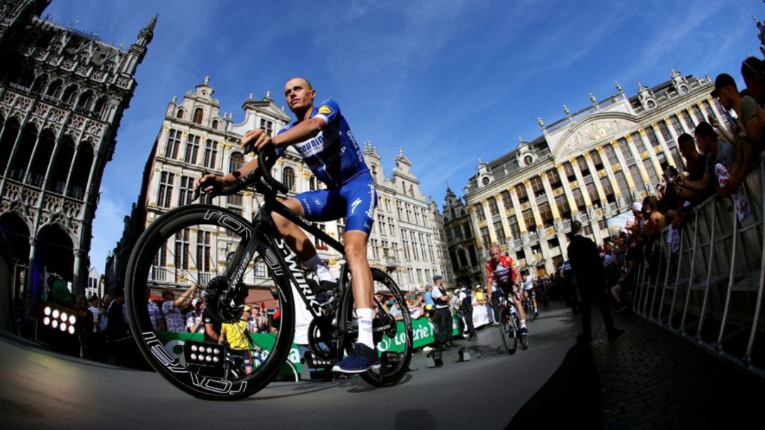 Enric Mas, "tranquilo y motivadísimo" en su debut en el Tour de Francia