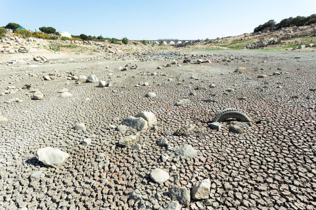 Entorno de la presa de Fuentes Claras Entorno de la presa de Fuentes Claras