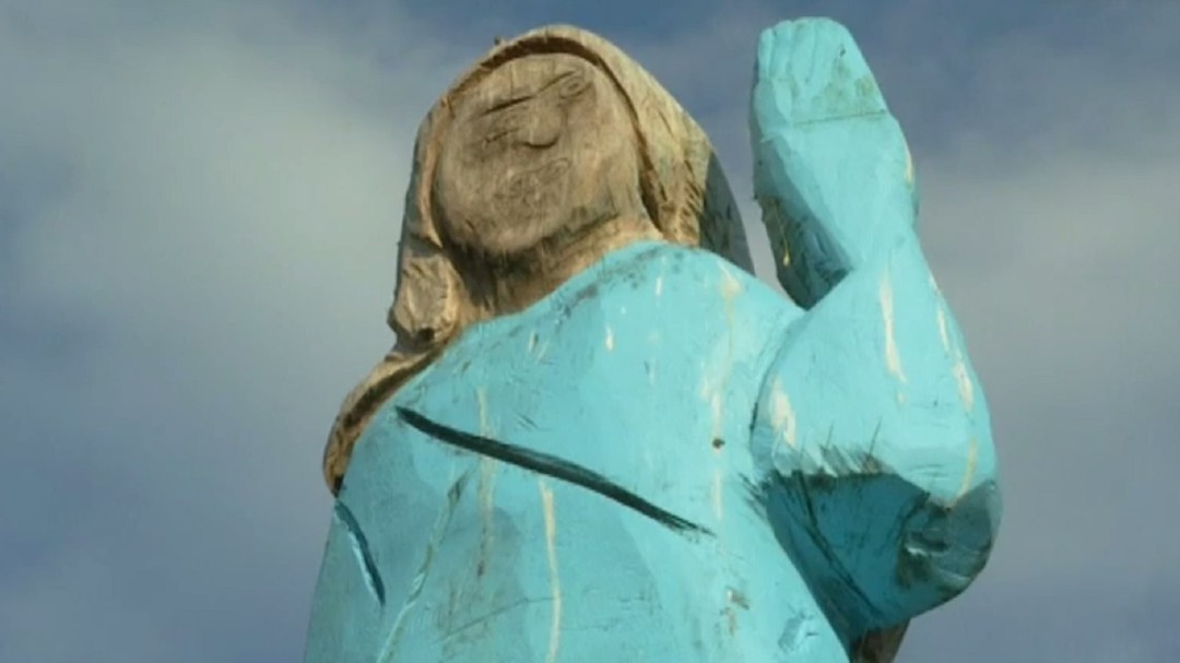 La escultura de Melania Trump en Eslovenia, ¿un nuevo 'Ecce Homo'?