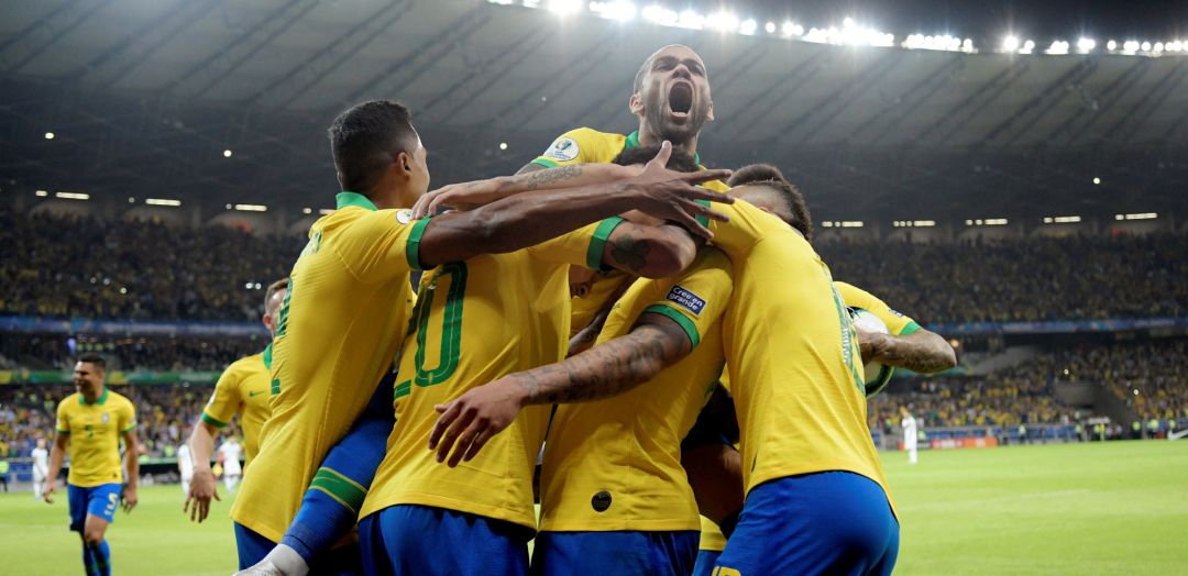 Los jugadores de Brasil celebran la victoria en la Copa América Los jugadores de Brasil celebran la victoria en la Copa América