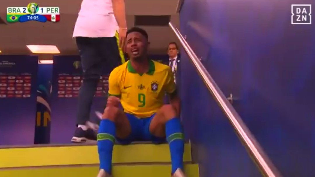Las lágrimas de Gabriel Jesús tras ser expulsado en la final de la Copa América ante Perú