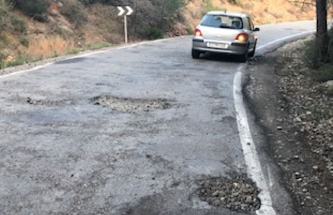 CARRETERAS: El Ayuntamiento de Cabanes, Diputación y Generalitat buscarán esta semana una solución a la carretera de Miravet CARRETERAS: El Ayuntamiento de Cabanes, Diputación y Generalitat buscarán esta semana una solución a la carretera de Miravet