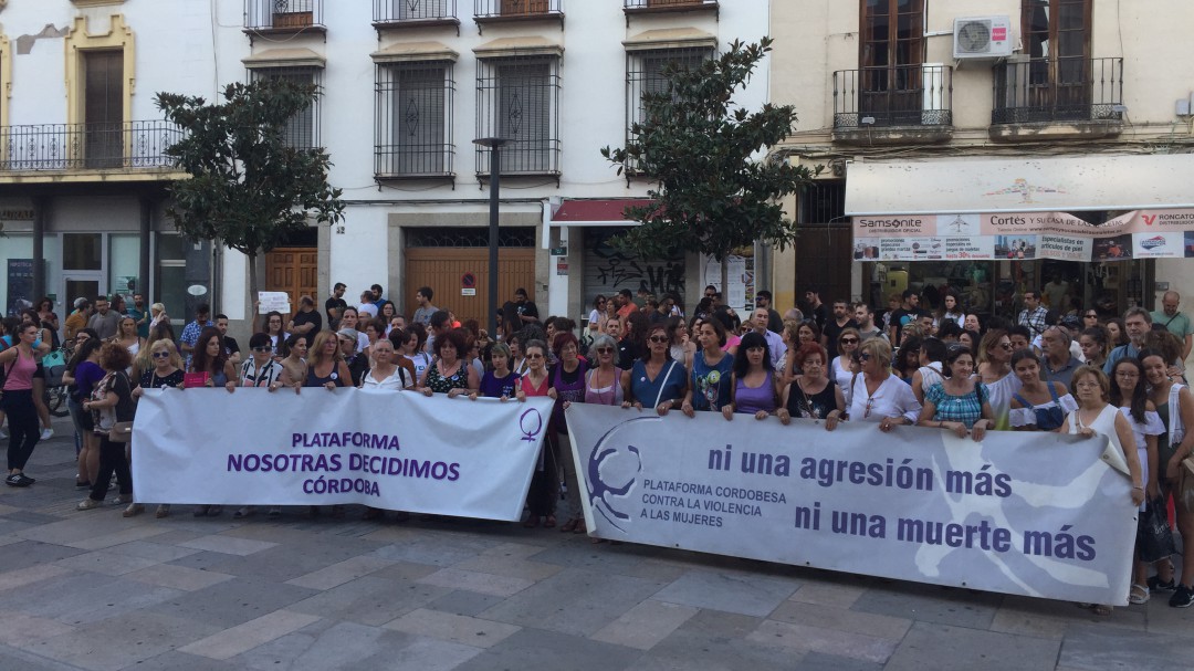 Piden justicia en el caso de presuntos abusos sexuales contra dos menores en Fernan-Núñez