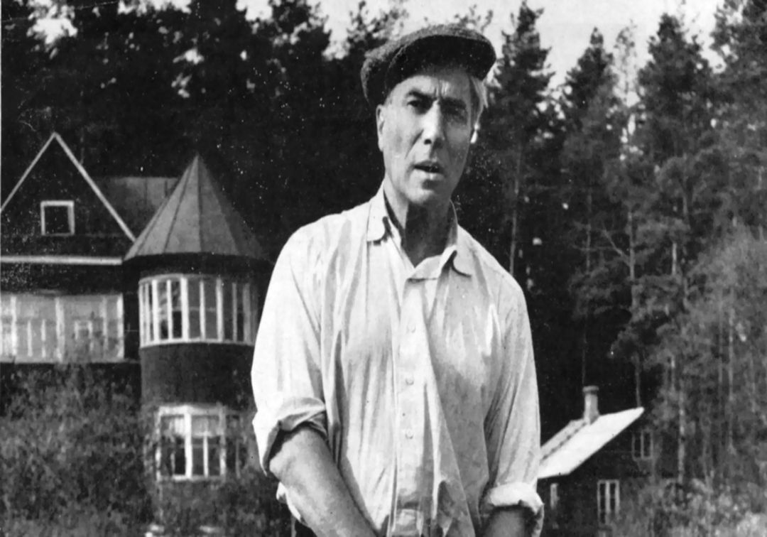 Pasternak, en su dacha de Peredélkino, 1951. Pasternak, en su dacha de Peredélkino, 1951.