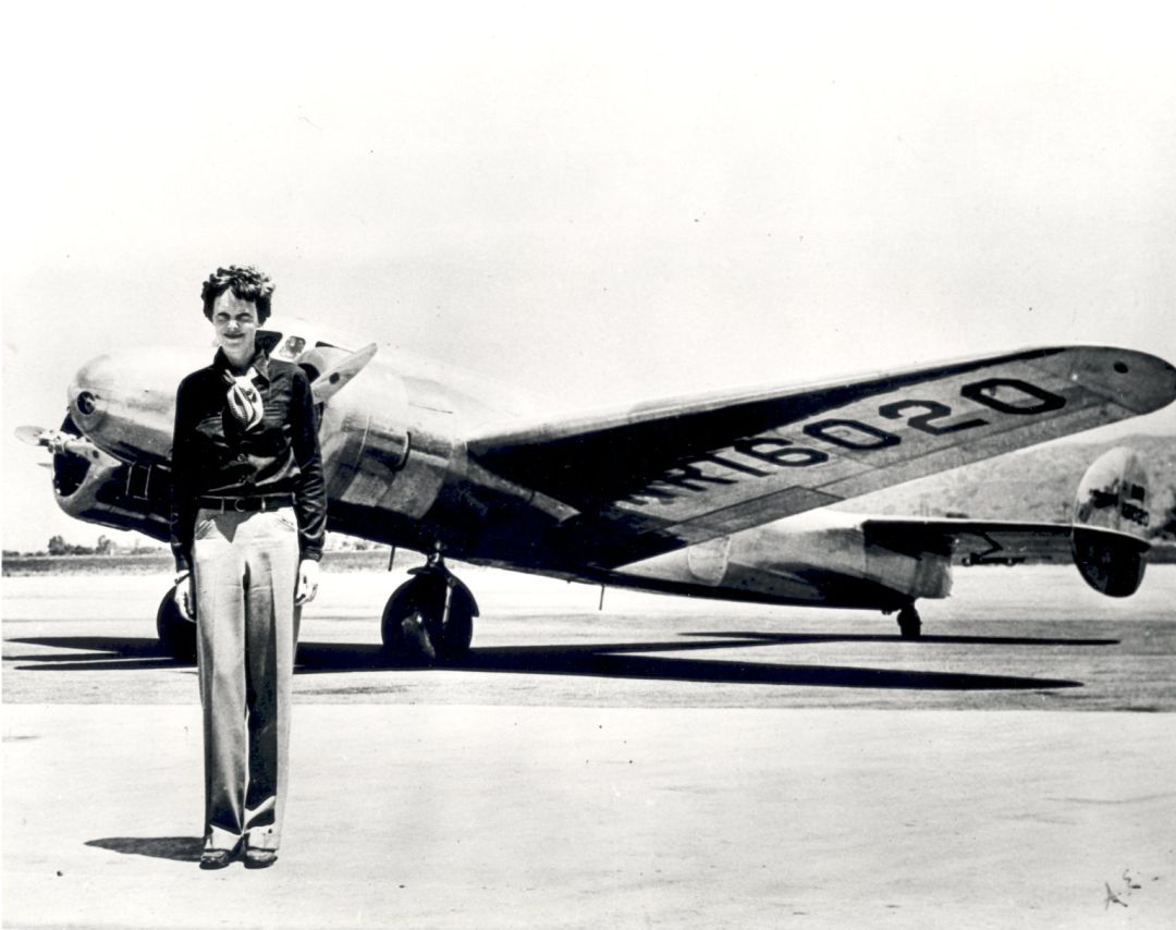 Amelia Earhart, pasión por las nubes Amelia Earhart, pasión por las nubes