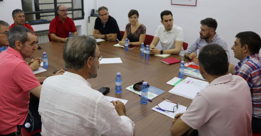 Reunión del PSOE con el Comité de Empresa de Adif. Reunión del PSOE con el Comité de Empresa de Adif.