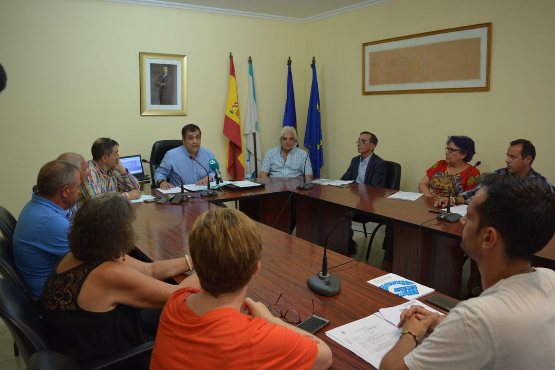 Pleno extraordinario en el Ayuntamiento de Monterrei por los daños de las lluvias y granizo Pleno extraordinario en el Ayuntamiento de Monterrei por los daños de las lluvias y granizo