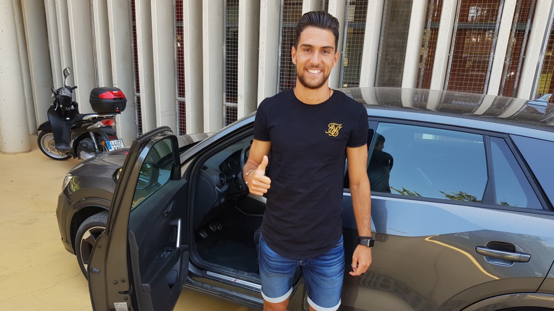 Juan Ibiza firma por tres campañas