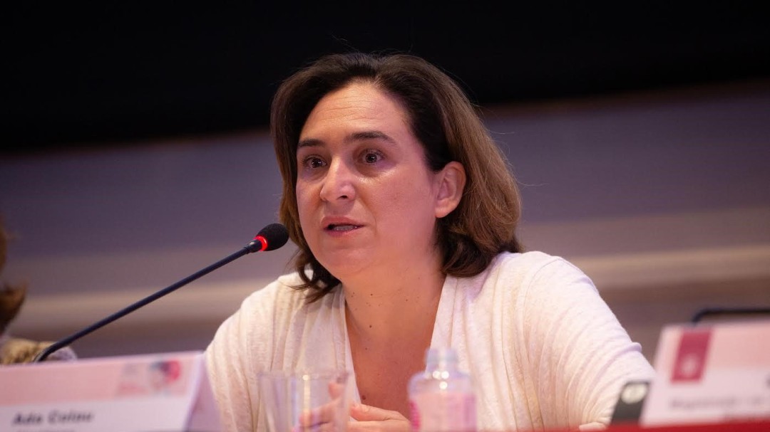 Ada Colau i Jaume Collboni tanquen un acord de govern a l'Ajuntament de Barcelona