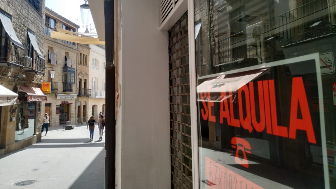 Comercios cerrados ante los alquileres "desorbitados" del centro de Úbeda