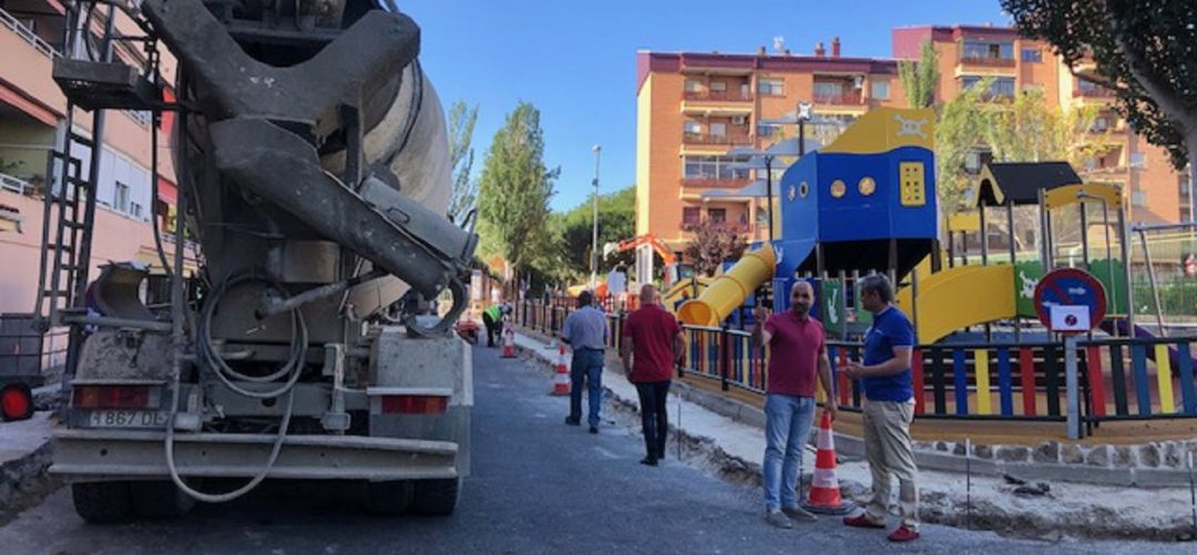 Jorge García y Carlos Velasco visitan las obras de reurbanización de Vista Nevada Jorge García y Carlos Velasco visitan las obras de reurbanización de Vista Nevada