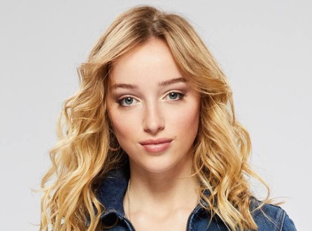 Phoebe Dynevor Phoebe Dynevor