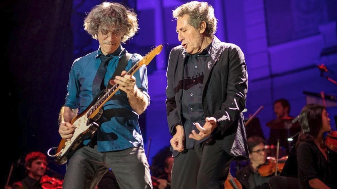 Miguel Ríos: "Somos 56 músicos y un solo guitarrista"