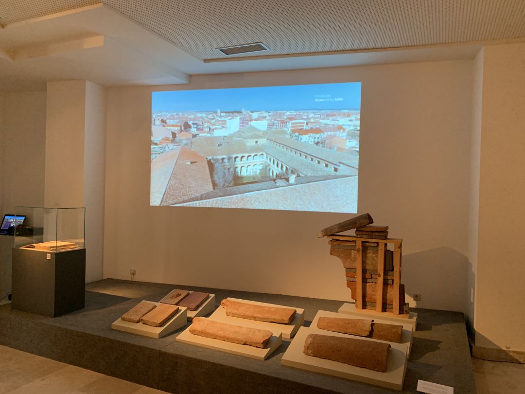 La exposición dedicada al Hospital Simón Ruiz se puede visitar en el Museo de las Ferias La exposición dedicada al Hospital Simón Ruiz se puede visitar en el Museo de las Ferias