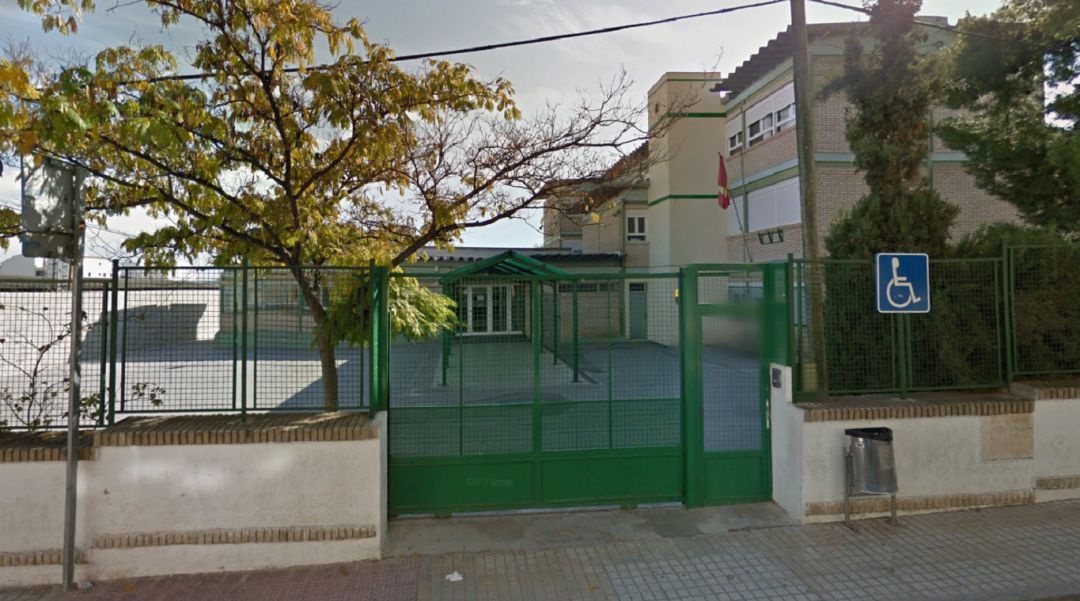 El juego vuelve a amenazar a un colegio en Yecla El juego vuelve a amenazar a un colegio en Yecla