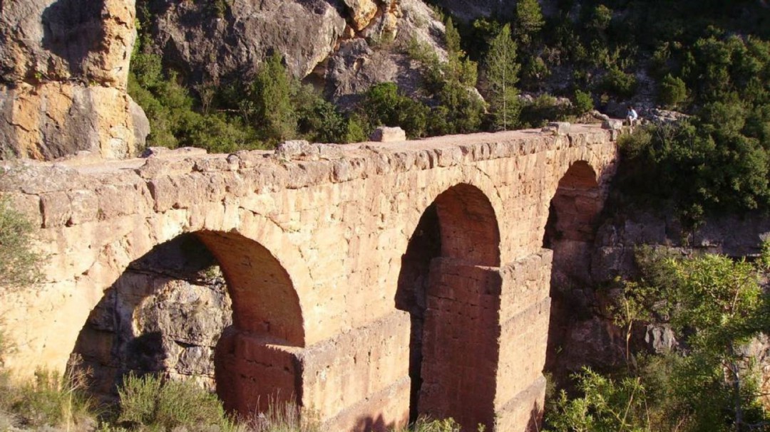 Destinos con encanto para el verano: Calles, Castell de Guadalest y Peñíscola