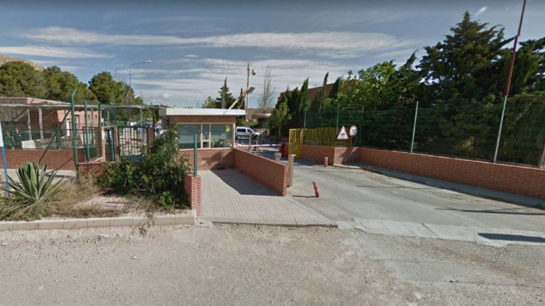 Un interno se autolesiona y amenaza a un funcionario