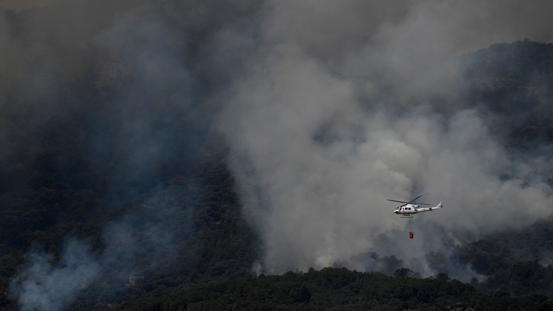 Brigadas forestales denuncian descoordinación en el mayor incendio de Madrid